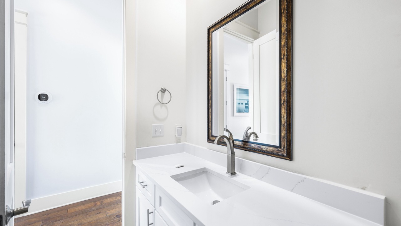 Photo of Bathroom in Crystal Shores