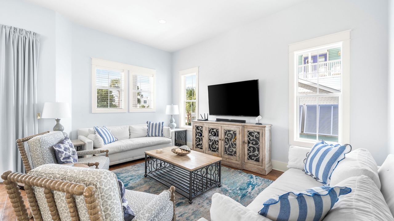 Photo of Livingroom in Crystal Shores