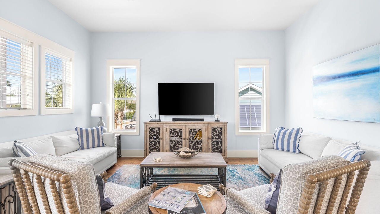 Photo of Livingroom in Crystal Shores