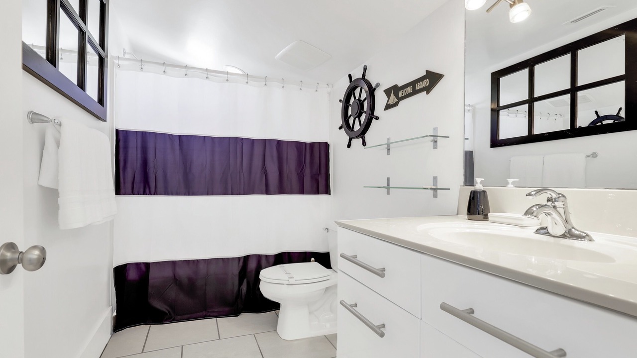 Photo of Bathroom in Dauphin Island