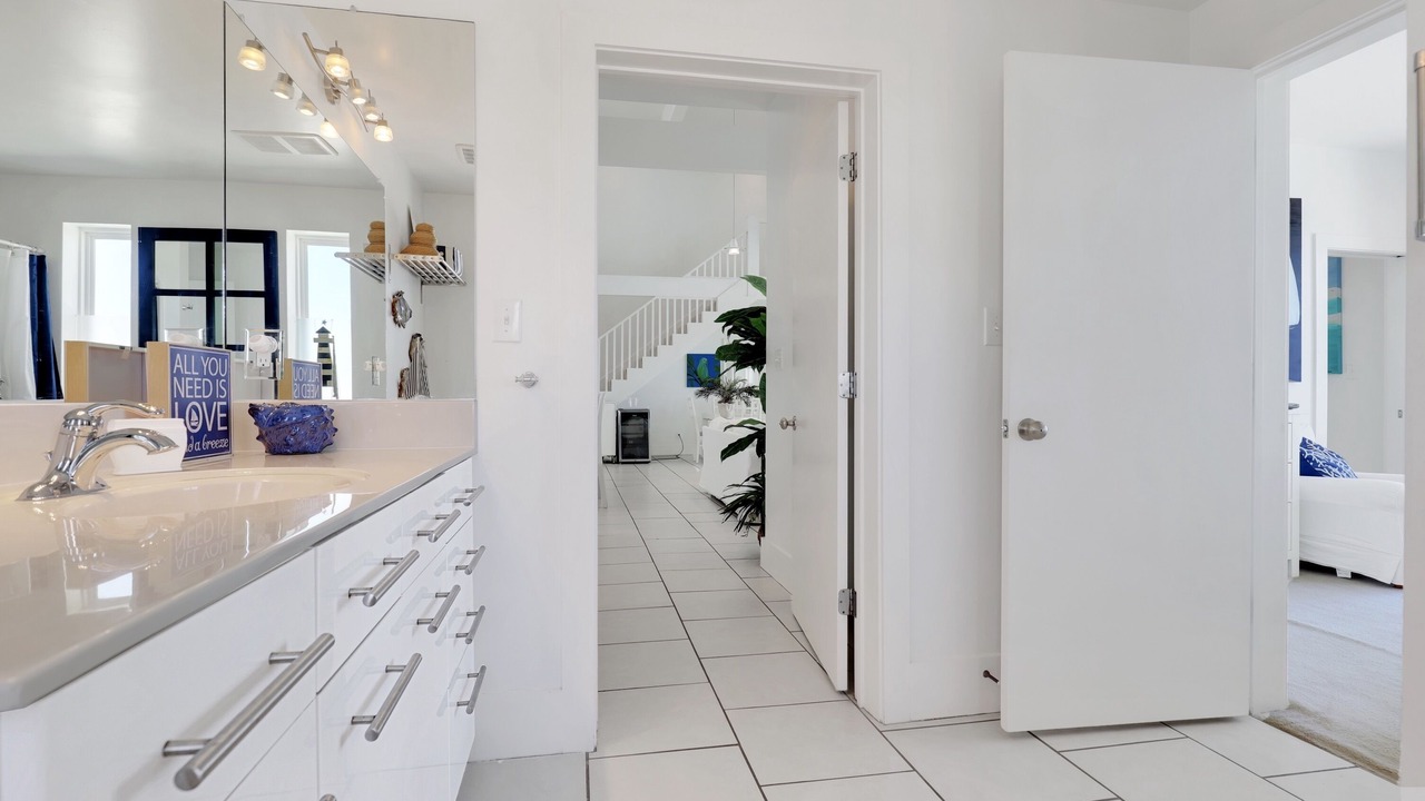 Photo of Bedroom in Dauphin Island