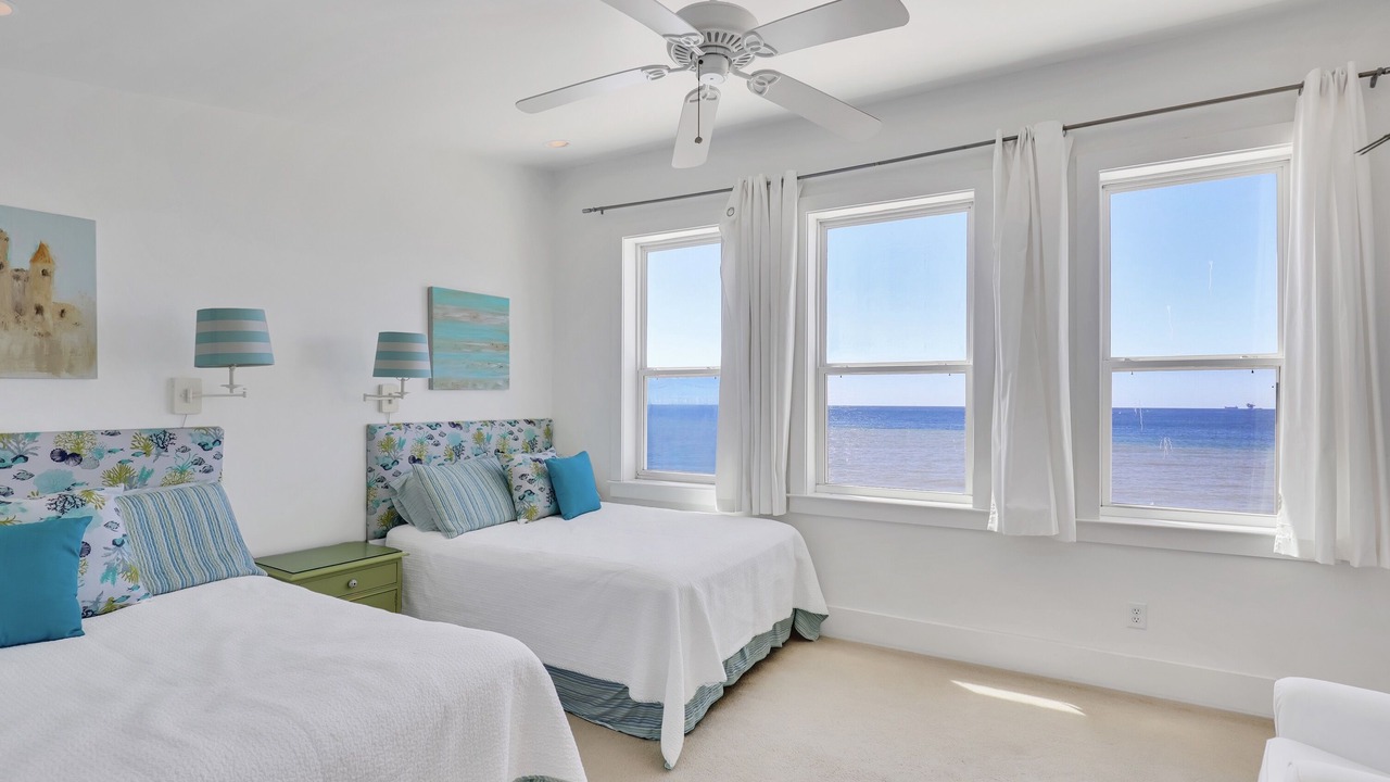 Photo of Bedroom in Dauphin Island