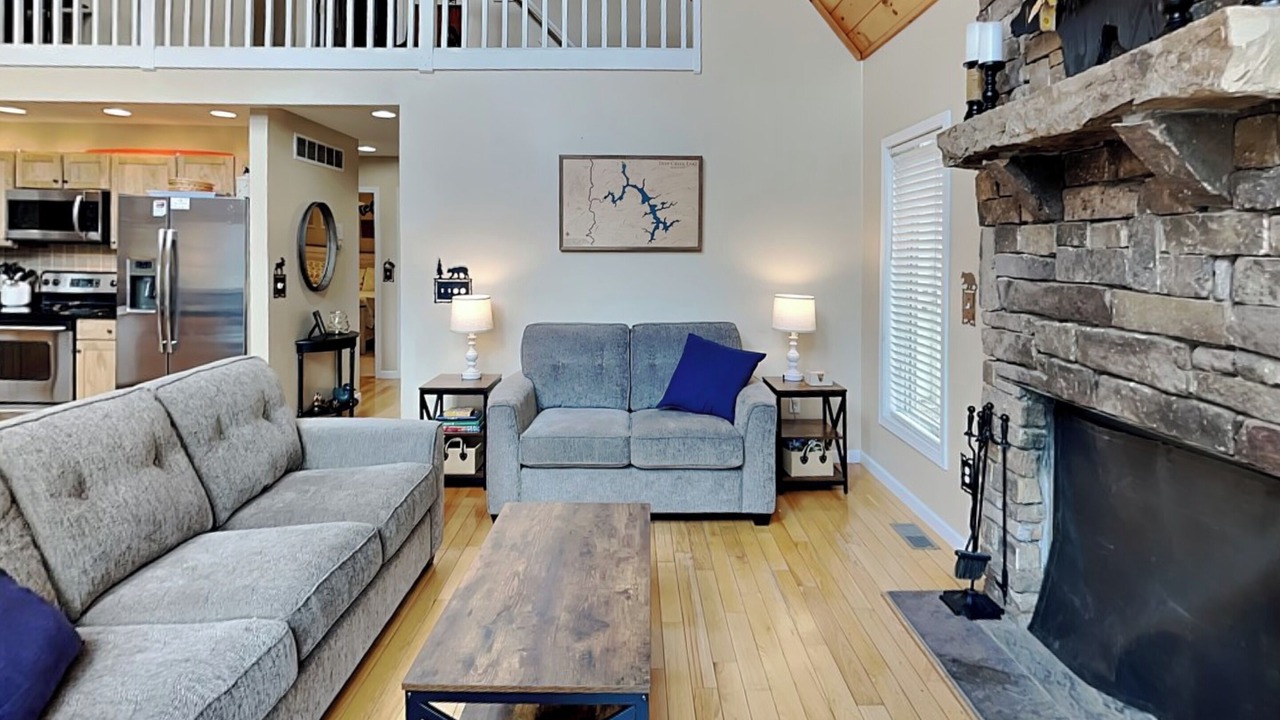 Photo of Livingroom in McHenry