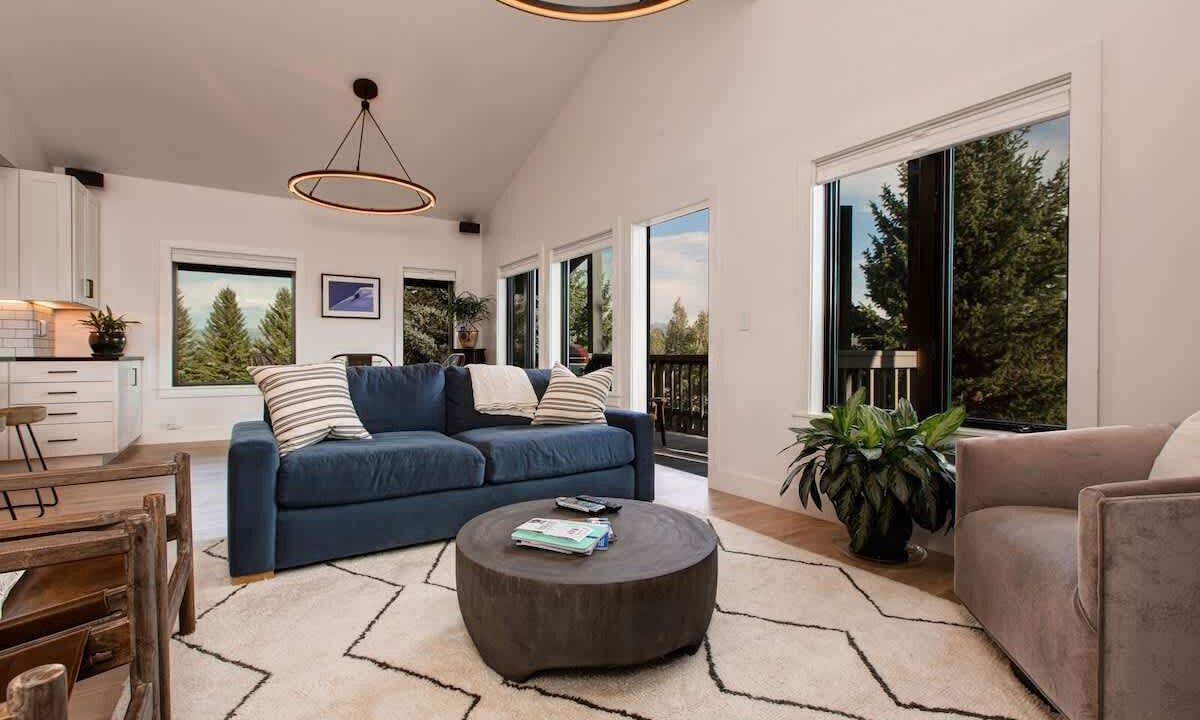 Photo of Livingroom in Teton Village