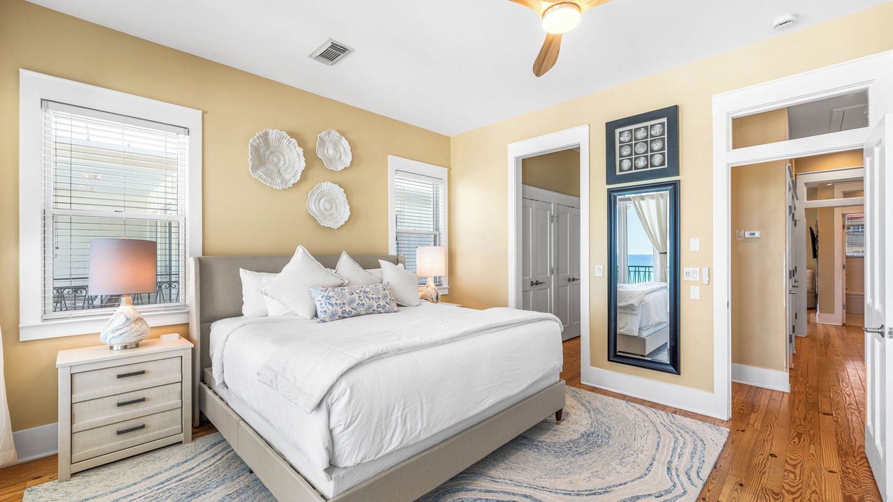 Photo of Bedroom in Delos