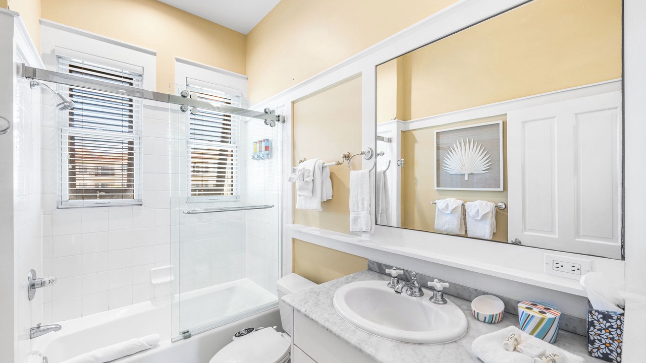 Photo of Bathroom in Delos