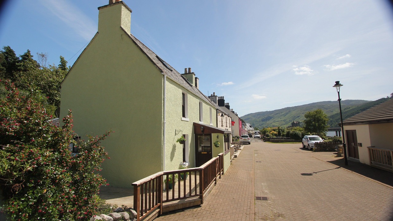 Photo of Others in Dornie