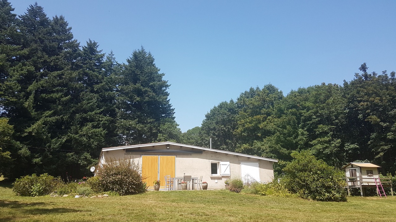 Photo of Outdoor in Angles