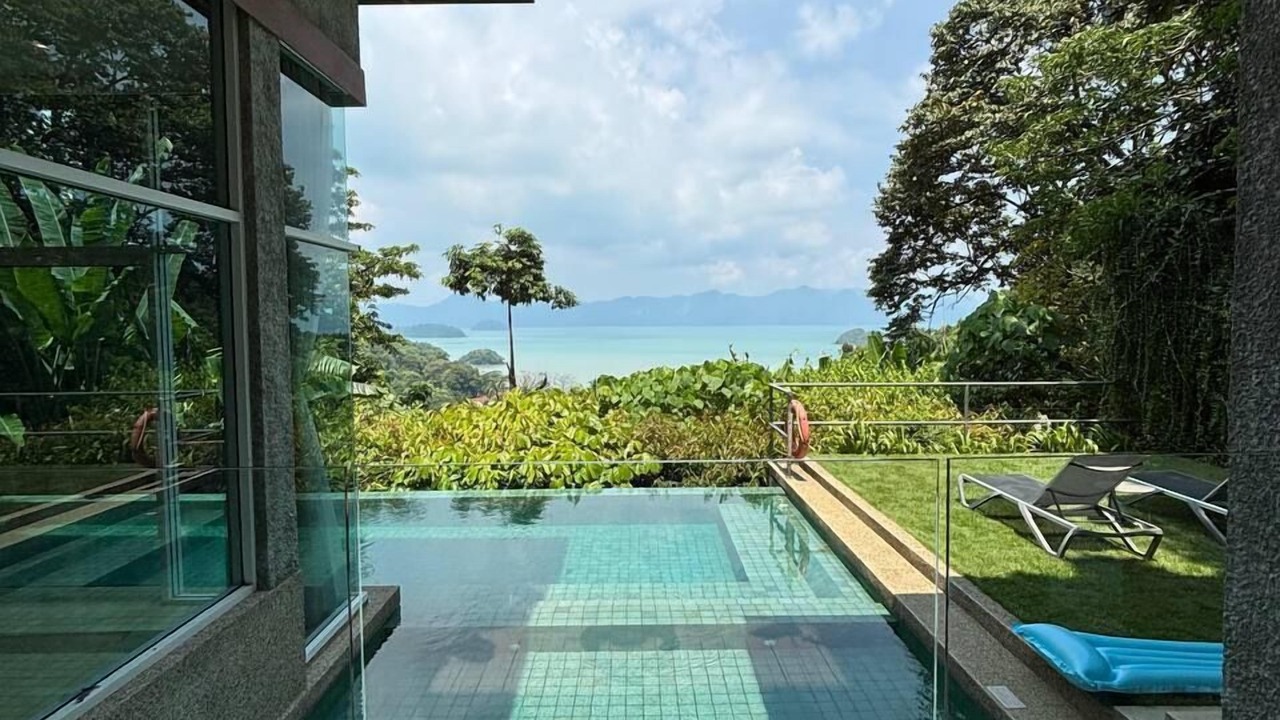 Photo of Patio Balcony in Pantai Tengah