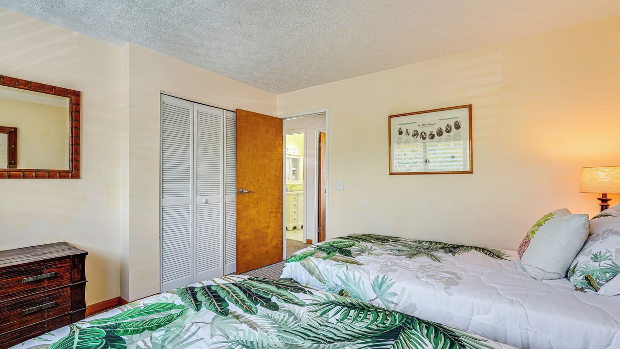 Photo of Bedroom in Kahaluu Bay