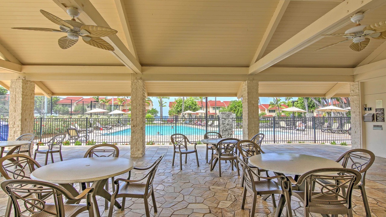 Photo of Others in Kahaluu Bay