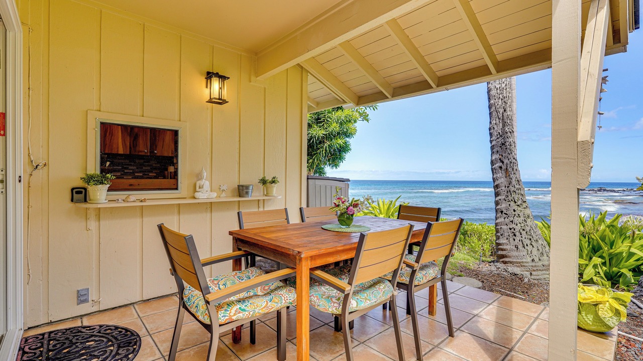 Photo of Others in Kahaluu Bay