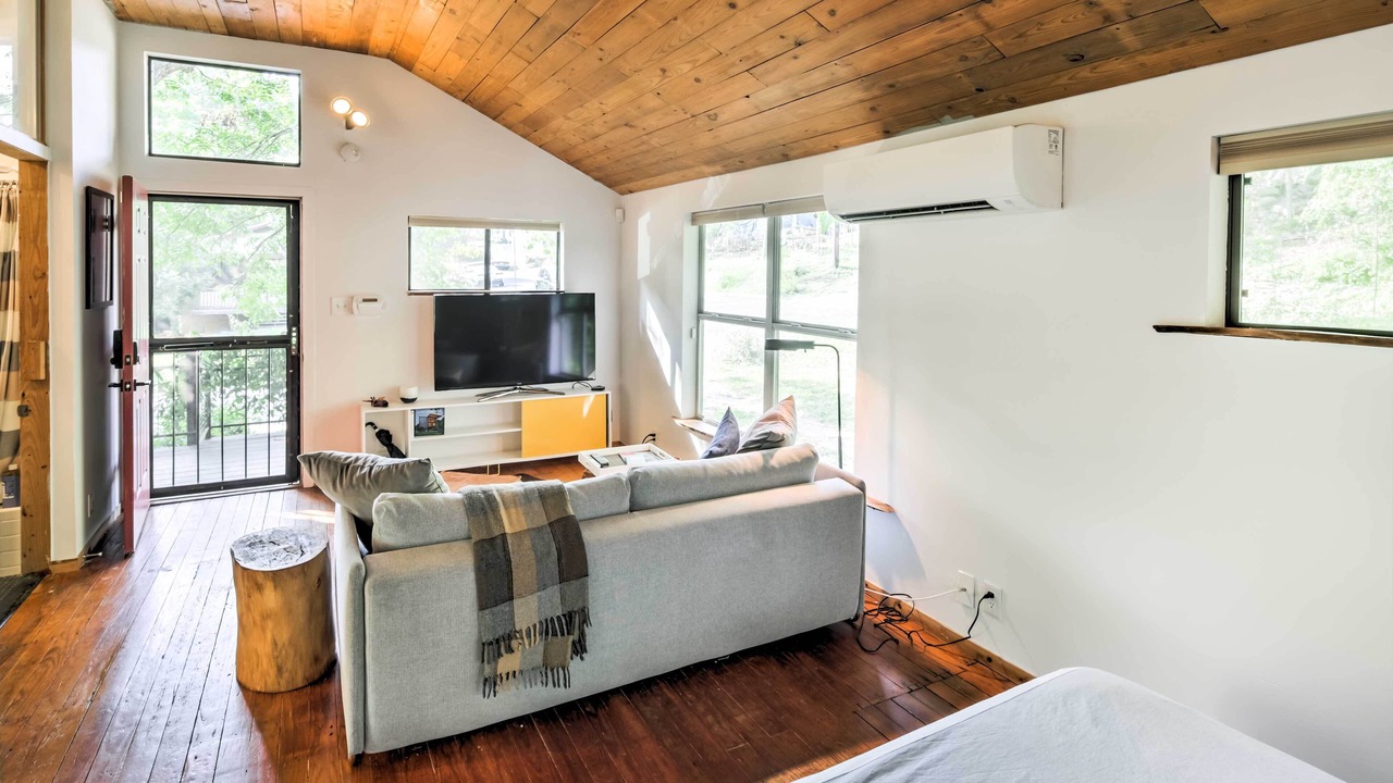 Photo of Bedroom in Blackshear-Prospect Hill