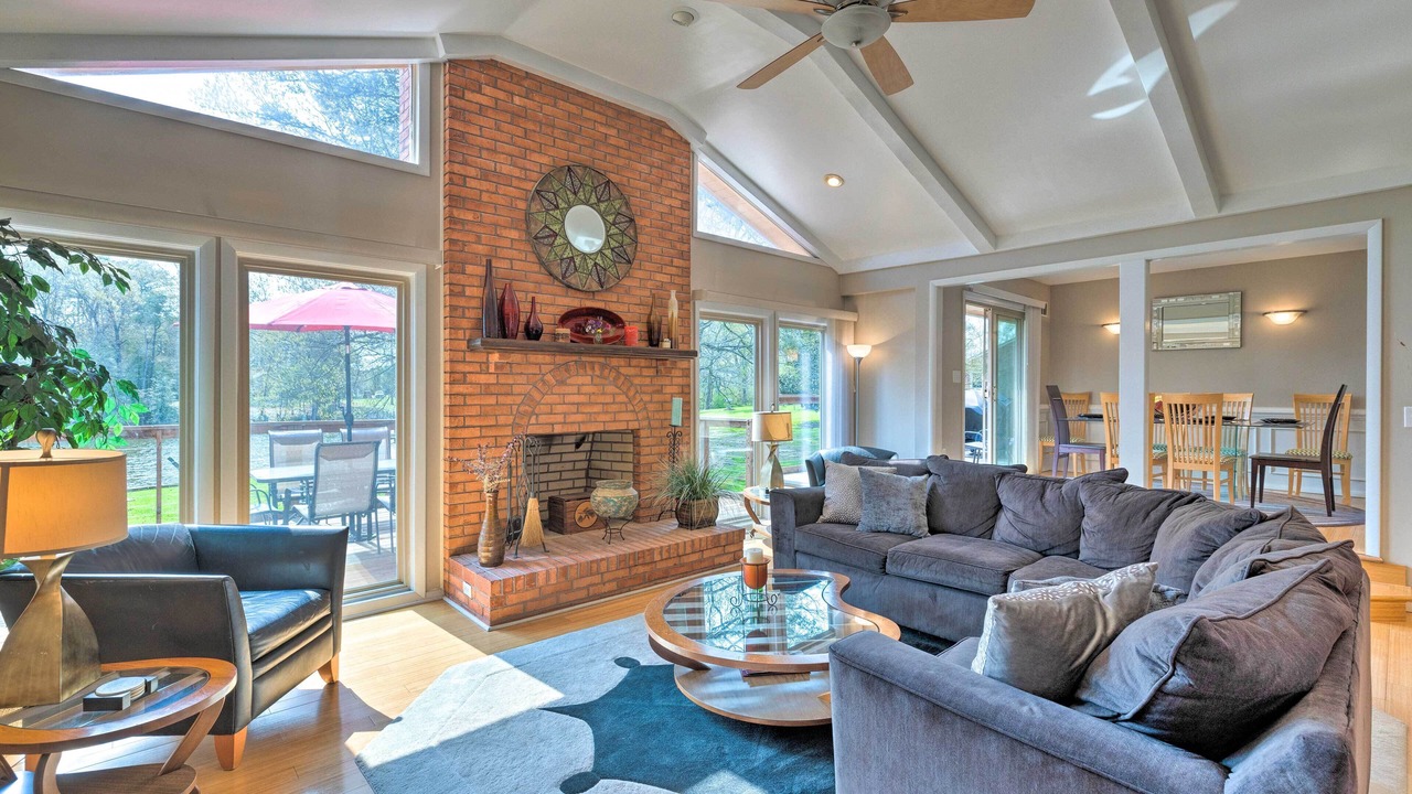 Photo of Livingroom in Reedville