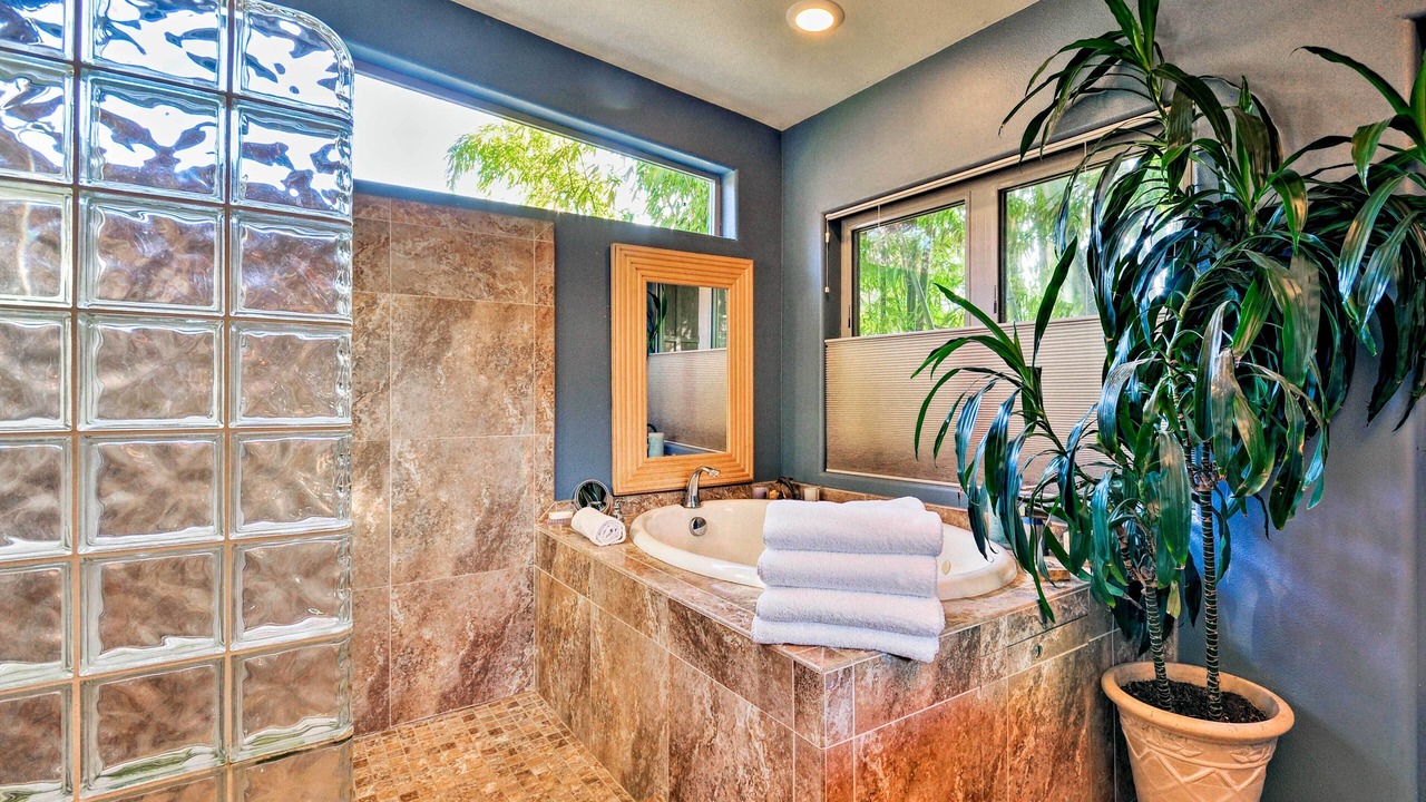 Photo of Bathroom in Oak Grove