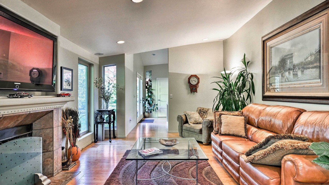 Photo of Bedroom in Oak Grove