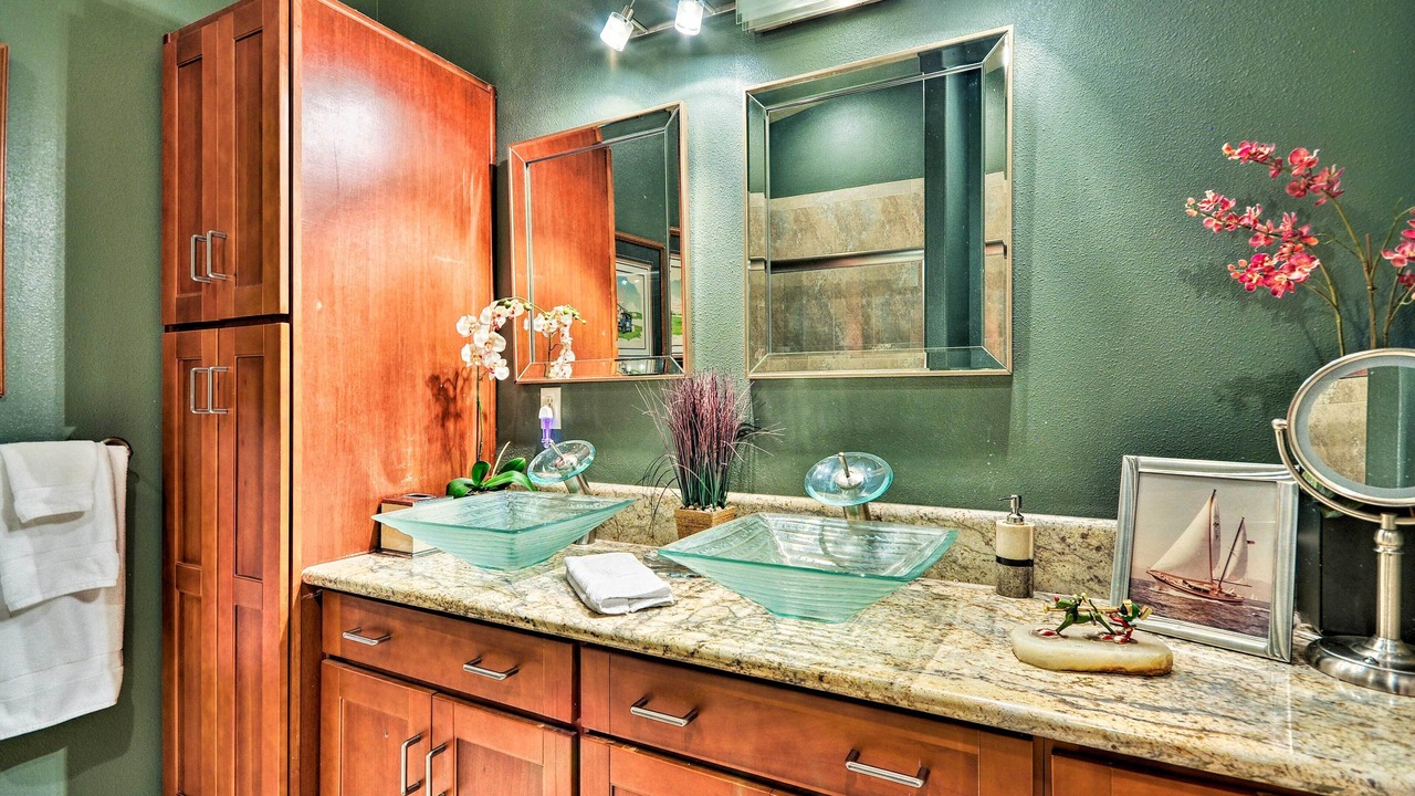 Photo of Bathroom in Oak Grove