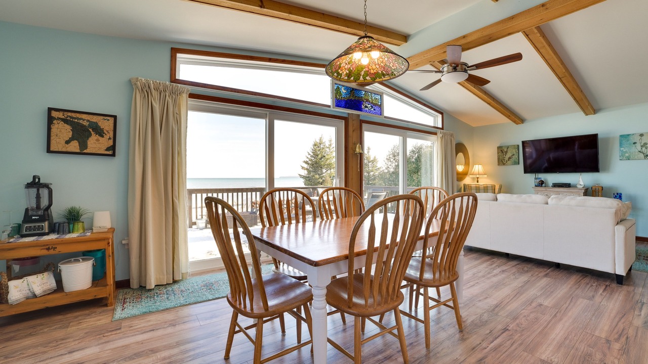 Photo of Livingroom in St Ignace