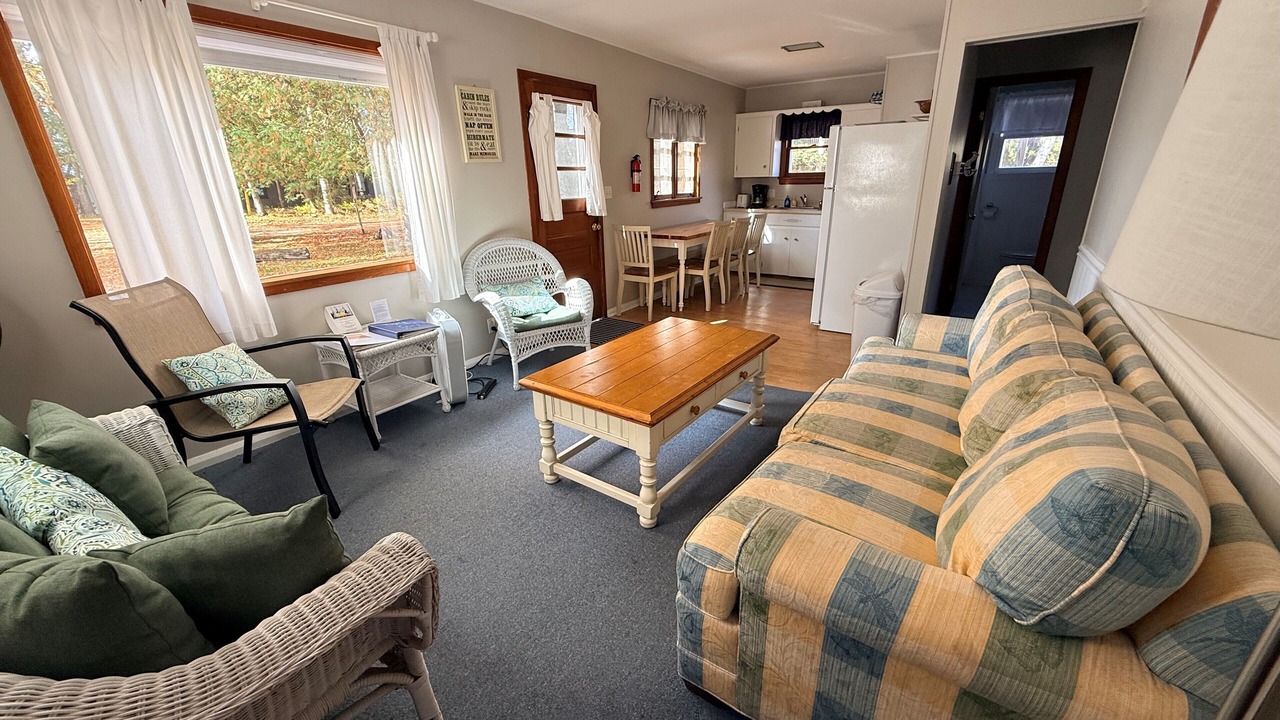 Photo of Livingroom in Maple City