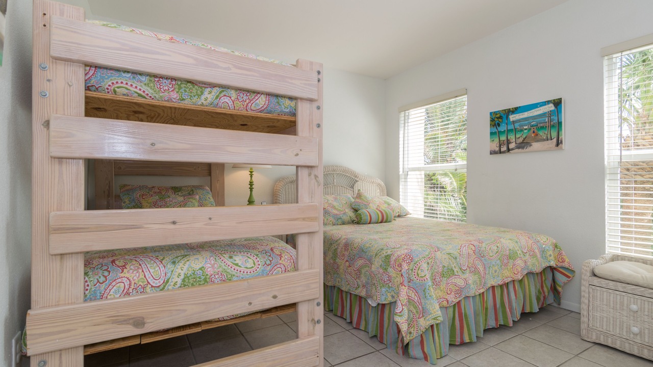 Photo of Bedroom in Holmes Beach