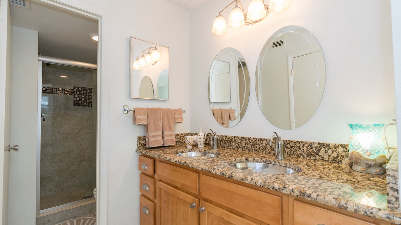 Photo of Bathroom in Holmes Beach