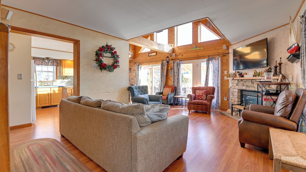 Photo of Bedroom in North Lake George