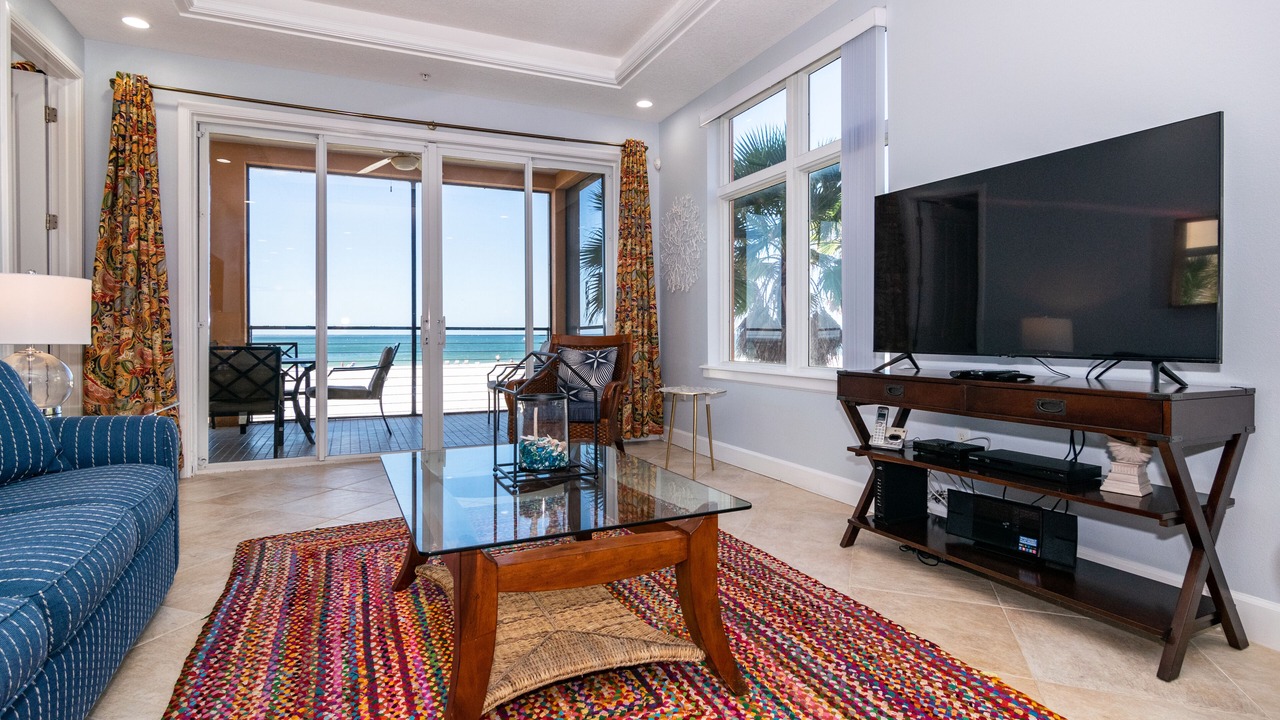 Photo of Livingroom in Bradenton Beach