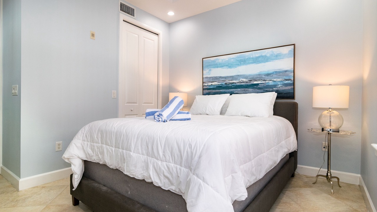 Photo of Bedroom in Bradenton Beach