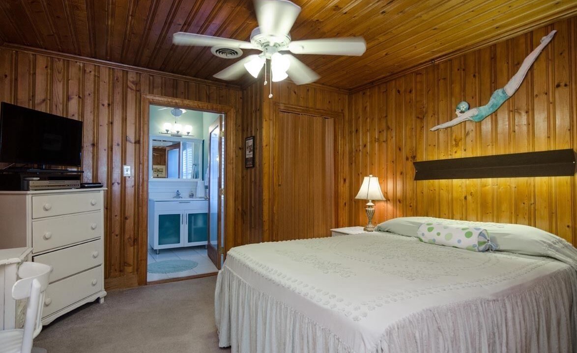 Photo of Bedroom in North Carolina Coast