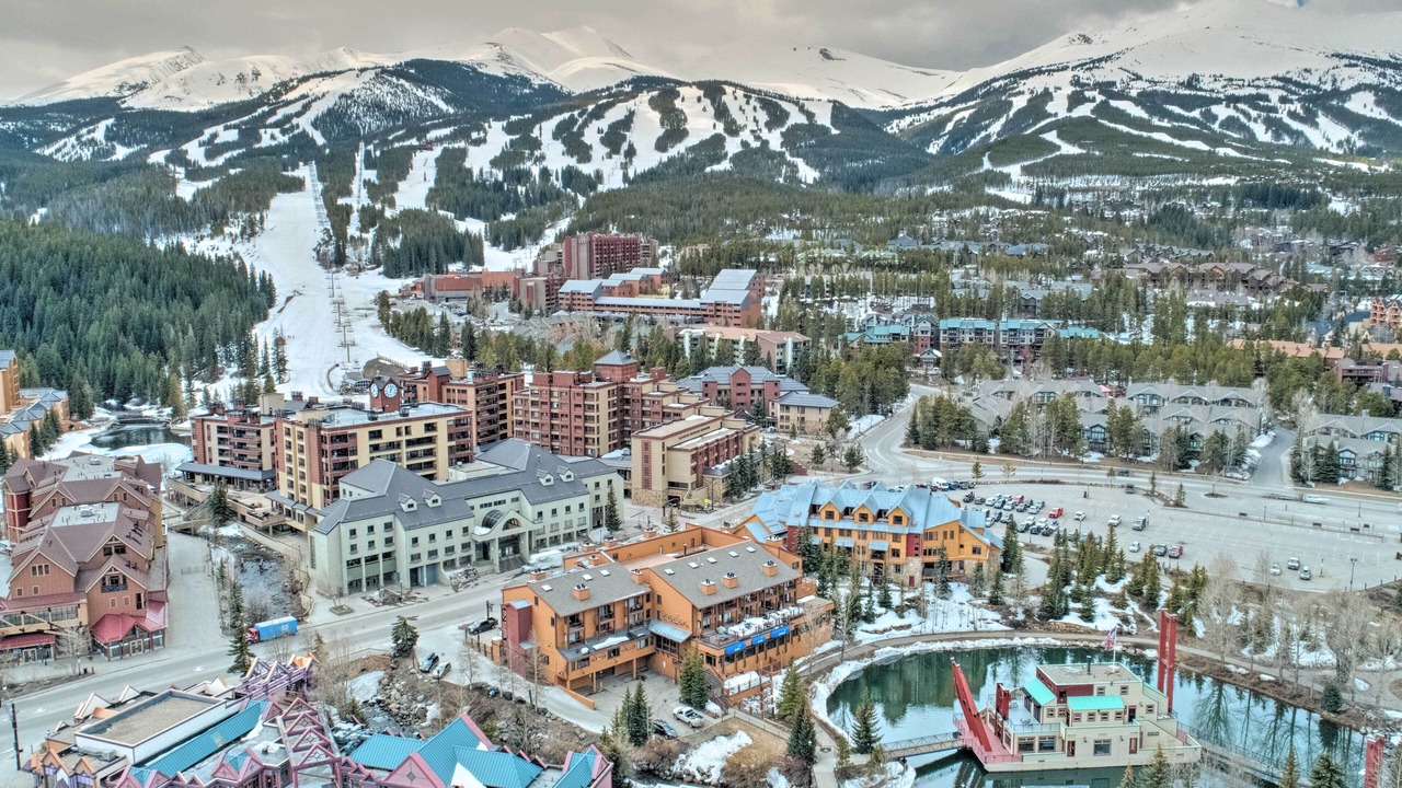 Photo of Others in Peak 9