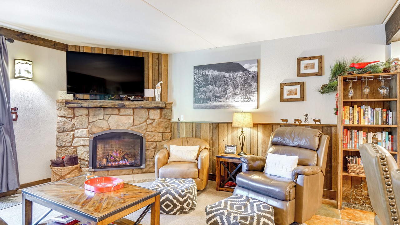 Photo of Others in Peak 9