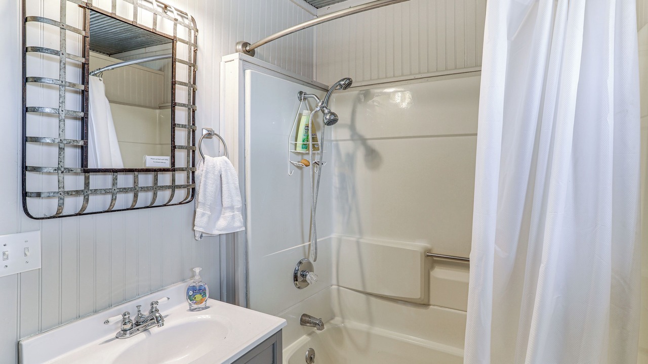 Photo of Bathroom in Hardy