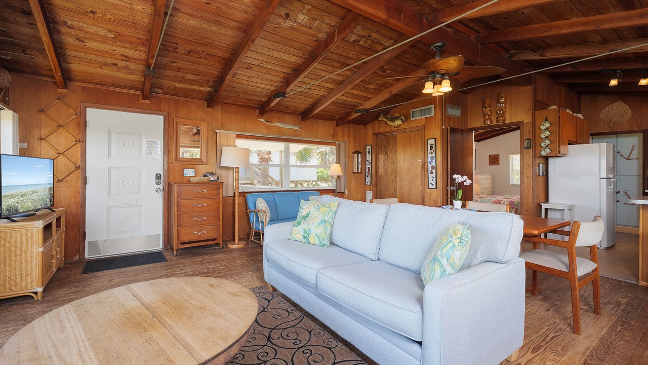 Photo of Livingroom in Butler Beach