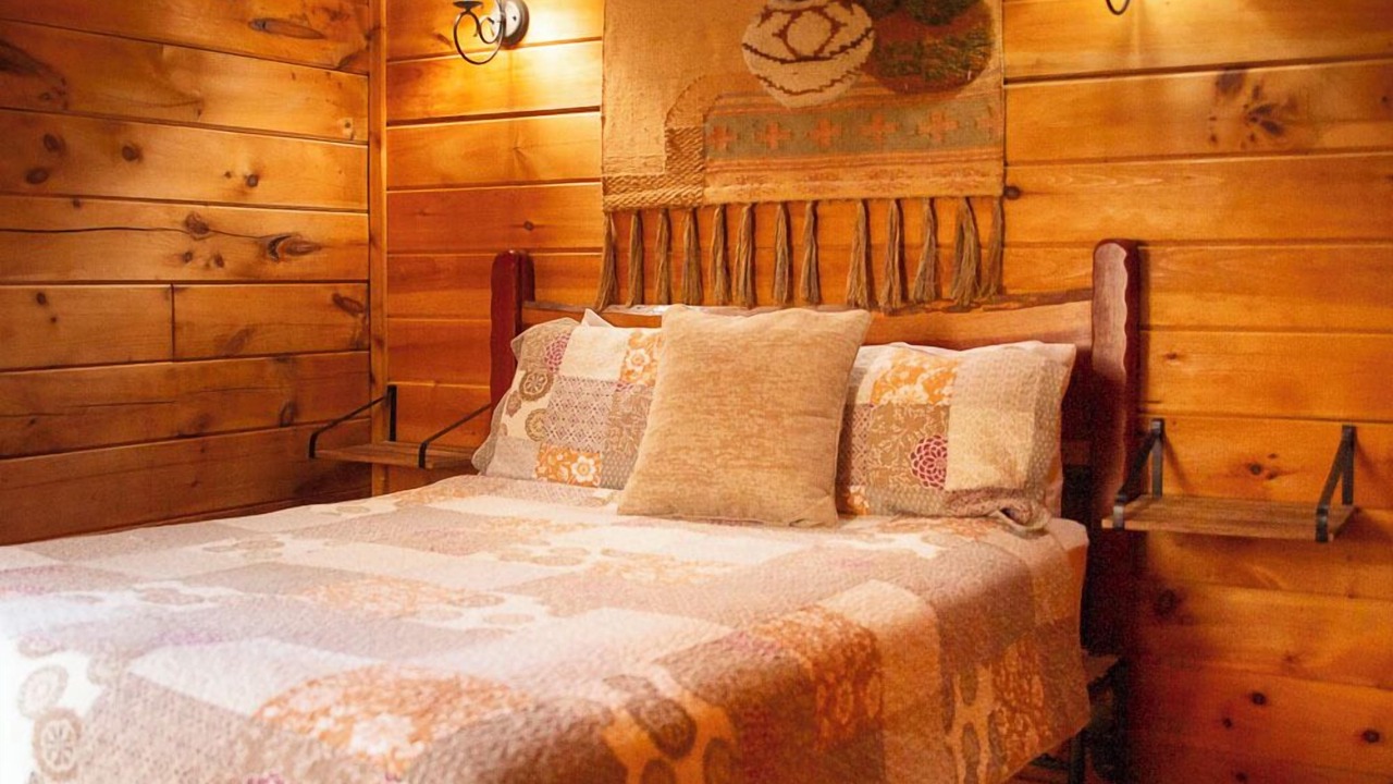 Photo of Others in Logan