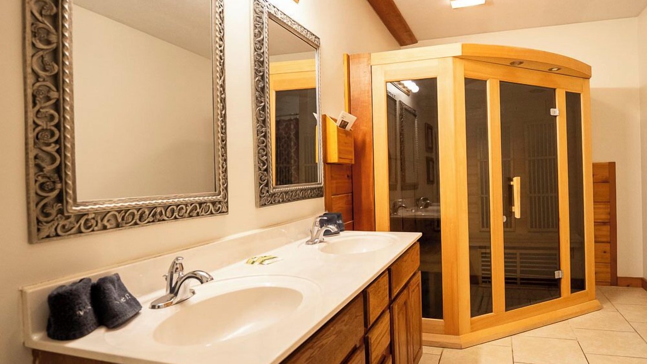 Photo of Others in Logan