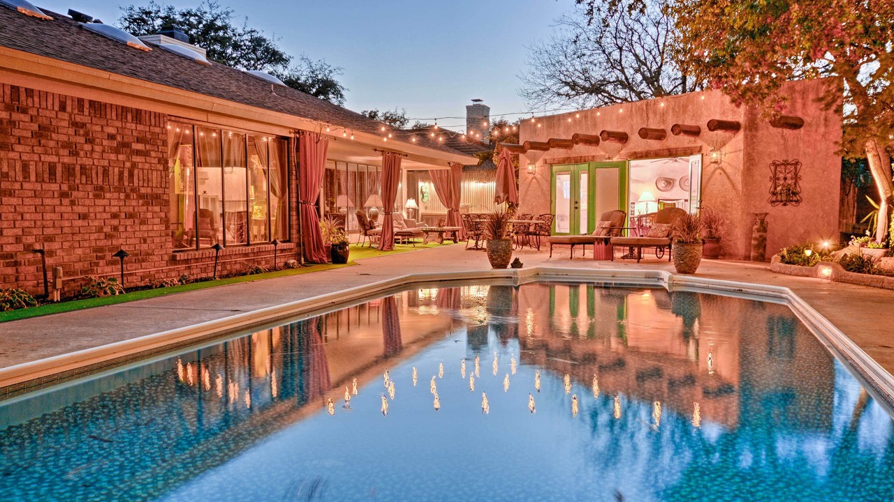 Photo of Outdoor in Raintree