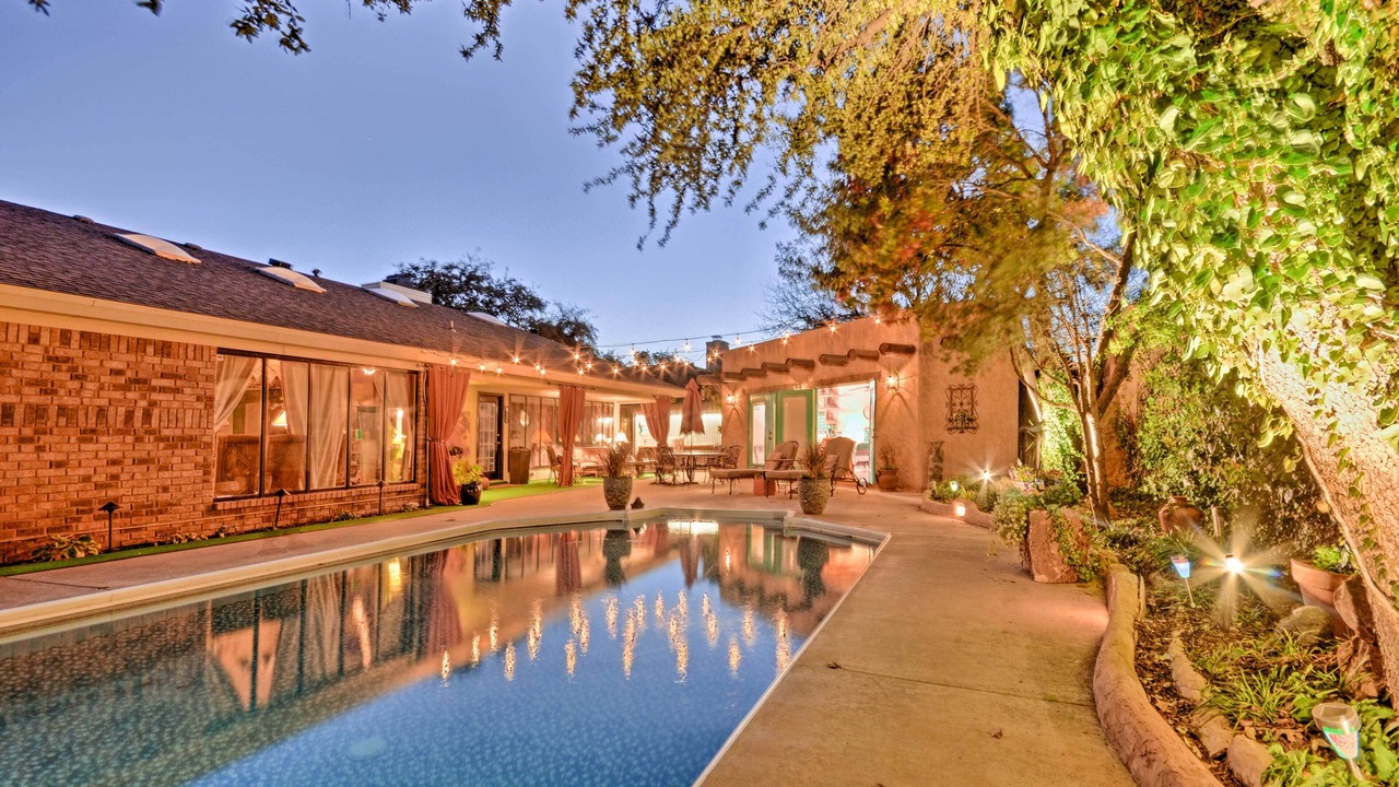 Photo of Outdoor in Raintree