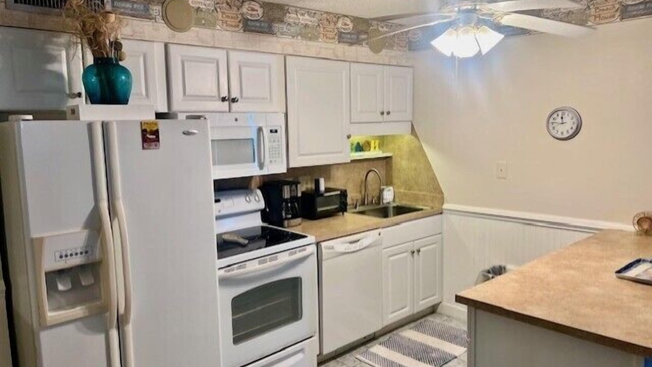 Photo of Kitchen in Garden City
