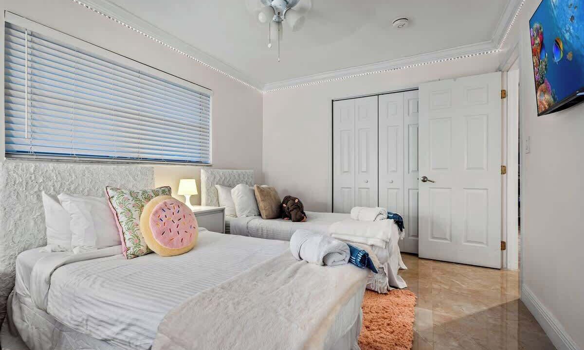 Photo of Bedroom in Garden Isles