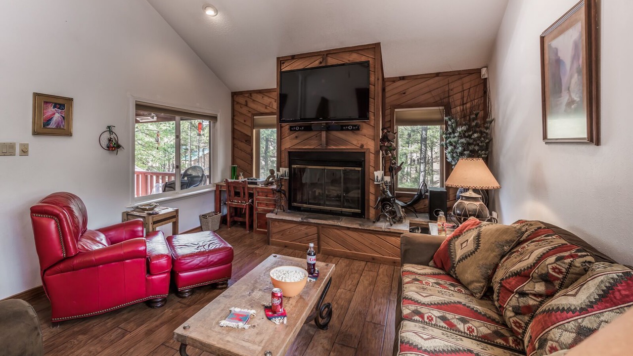 Photo of Livingroom in Ruidoso