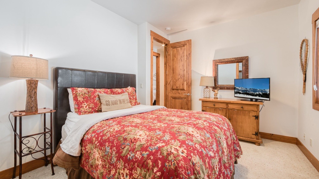 Photo of Bedroom in Ridgewood
