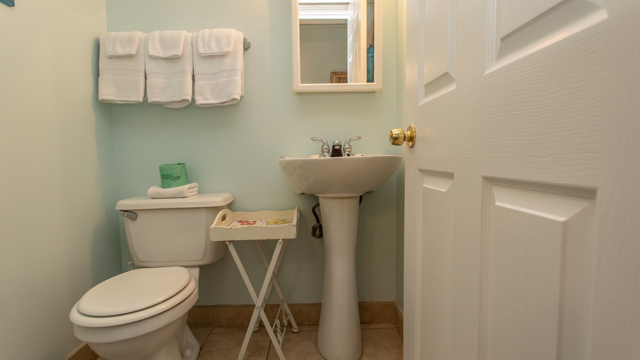 Photo of Bathroom in Garden City