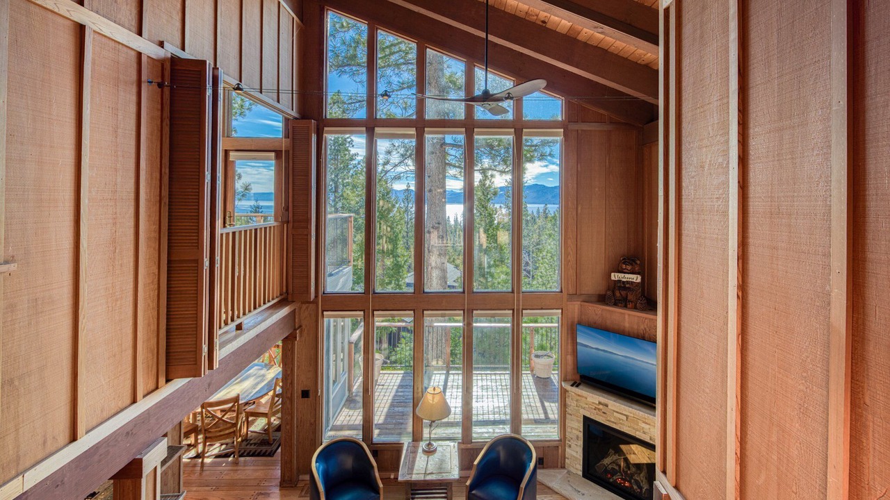 Photo of Livingroom in Lake Forest