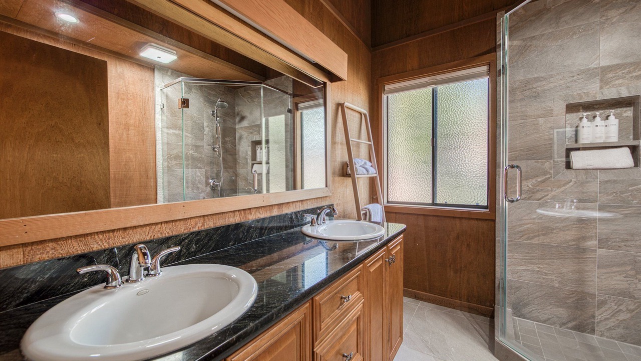 Photo of Bathroom in Lake Forest