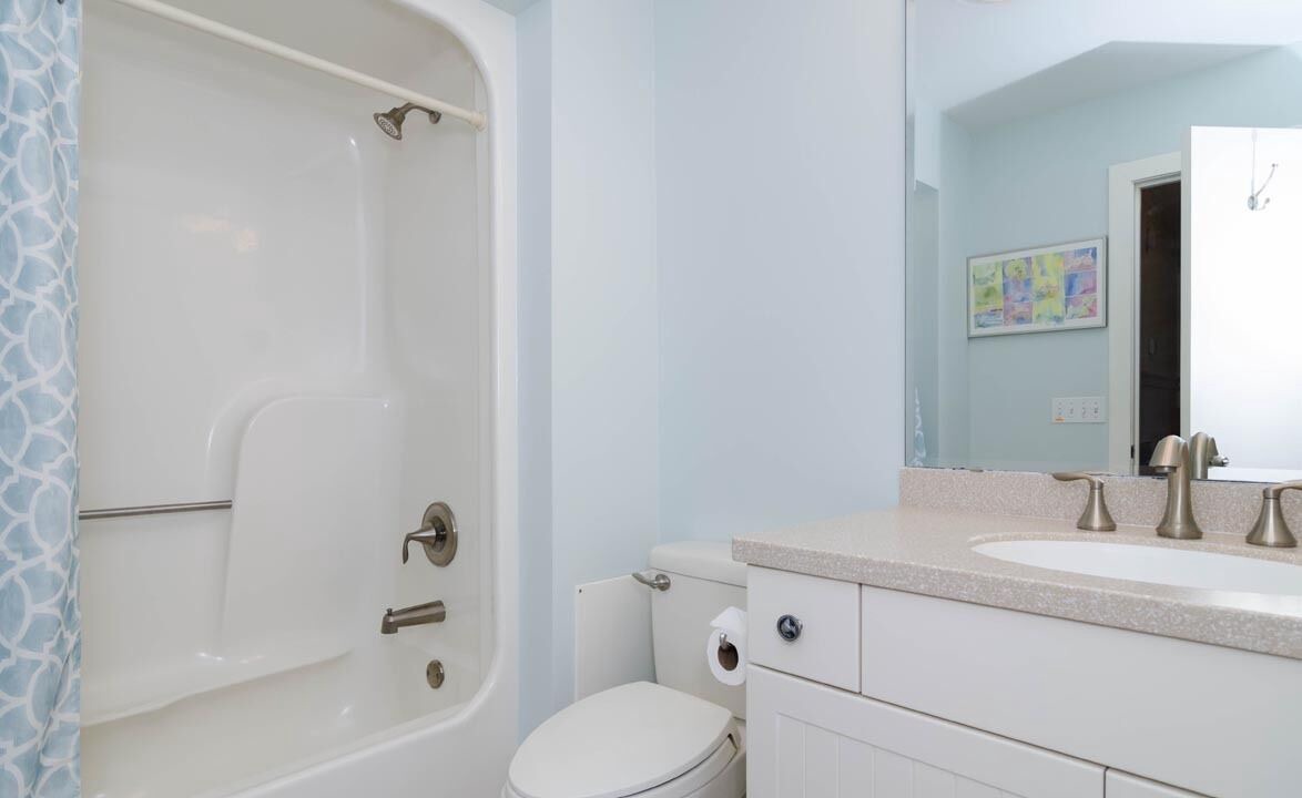 Photo of Bathroom in Shell Island