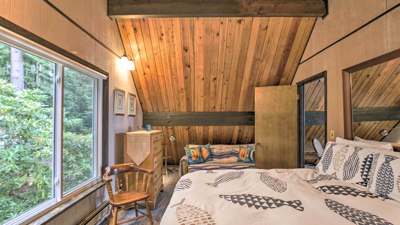 Photo of Bedroom in Gig Harbor