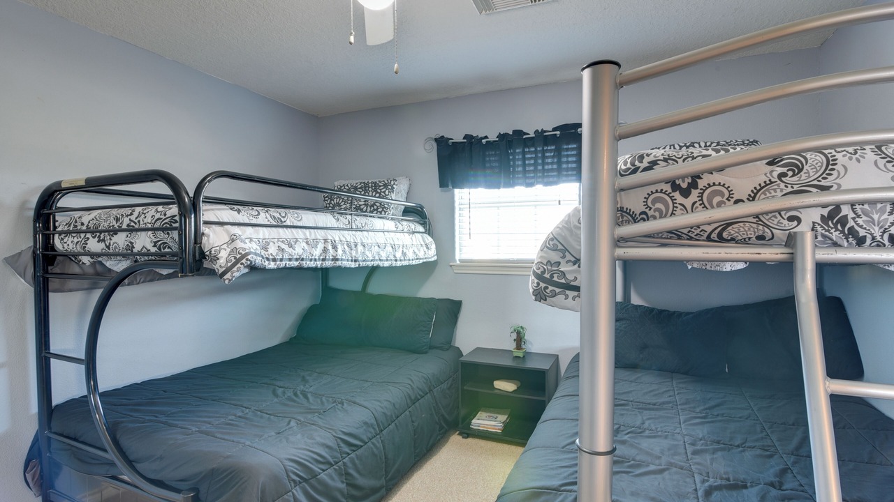 Photo of Bedroom in Surfside Beach