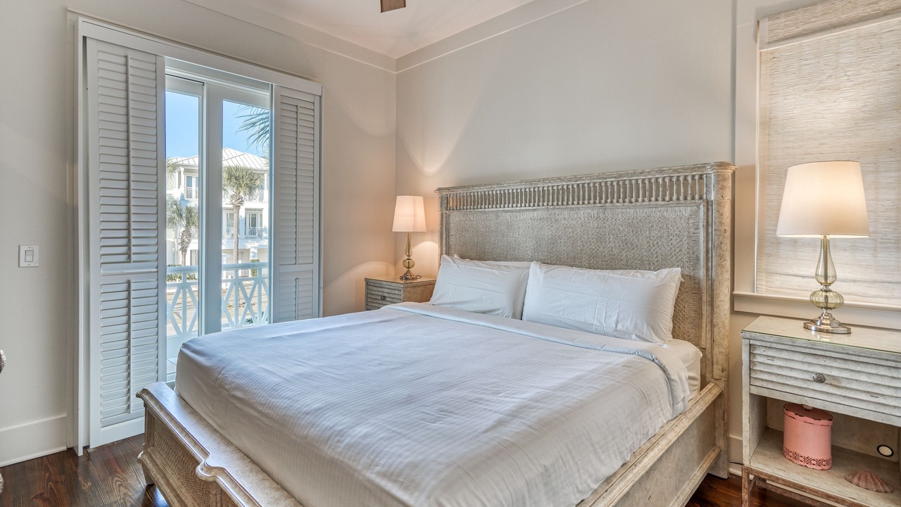 Photo of Others in Delos