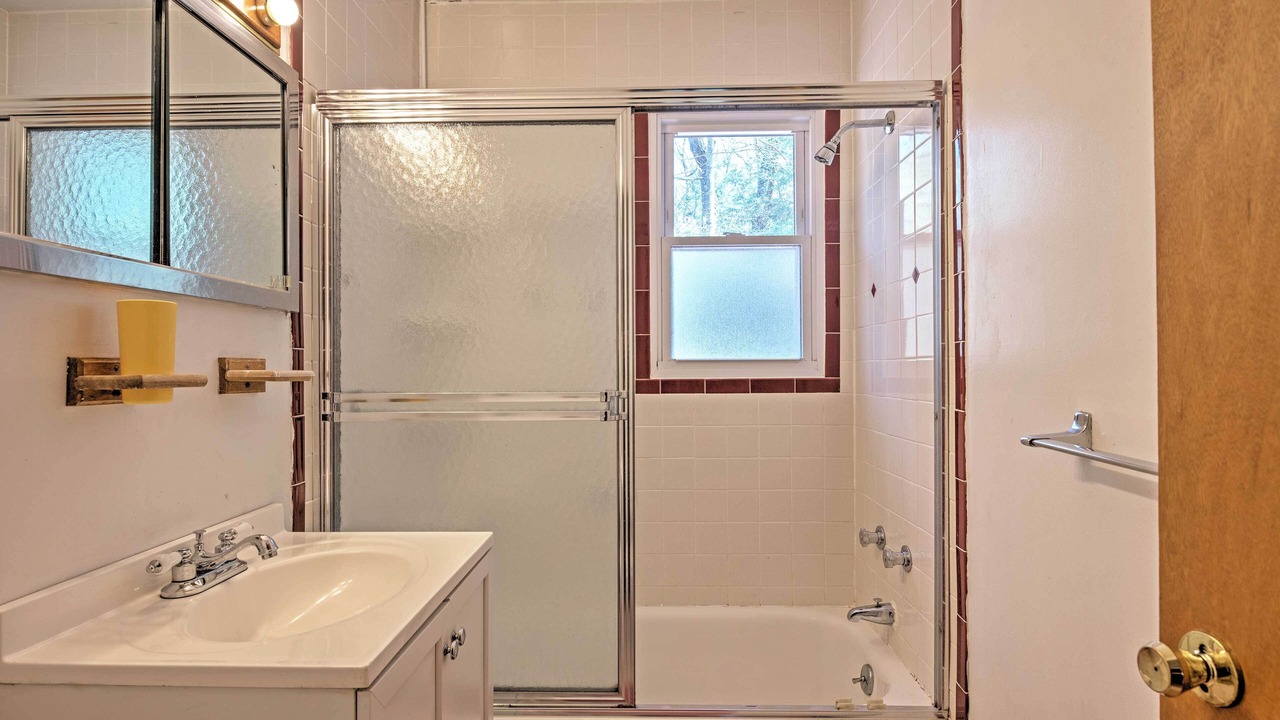 Photo of Bathroom in Pocono Lake
