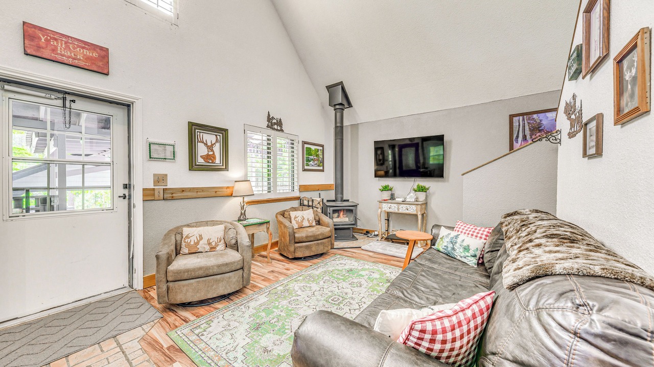 Photo of Livingroom in Cloudcroft